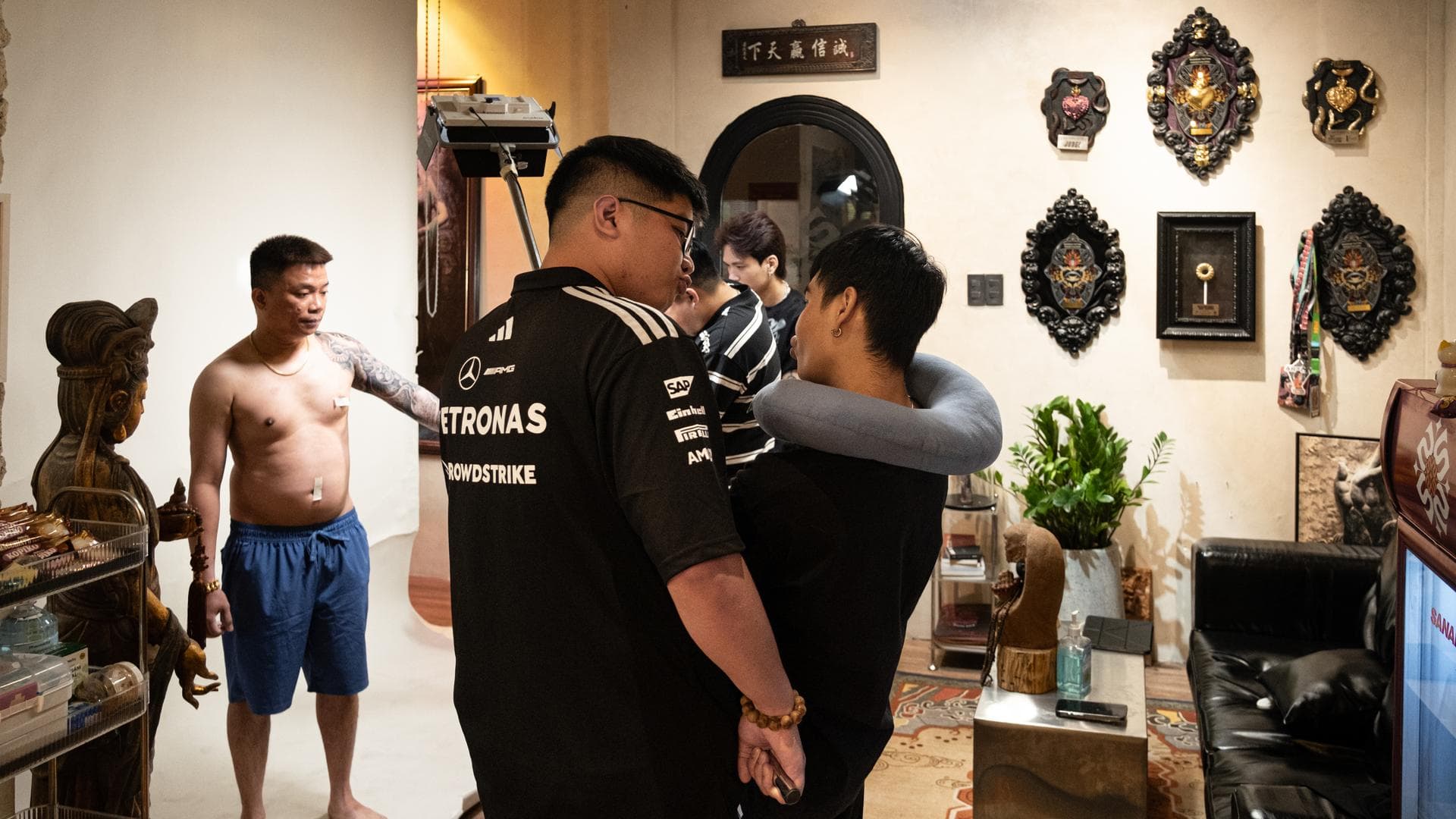Dos & Don'ts: Foods & Activities to Avoid - Stage Ink Studio Saigon